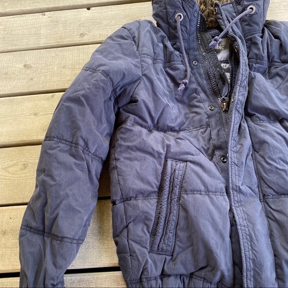 Abercrombie & Fitch Kempshall Down Jacket - Picture 2 of 10